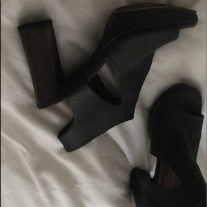 Spain’s COCLICA very cool shoes